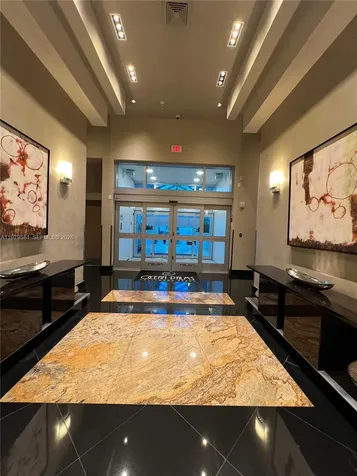 3101 S Ocean Drive Hollywood FL 33019