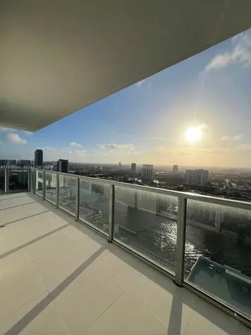 3101 S Ocean Drive Hollywood FL 33019