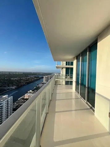3101 S Ocean Drive Hollywood FL 33019