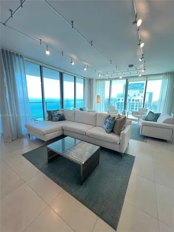 3101 S Ocean Drive Hollywood FL 33019