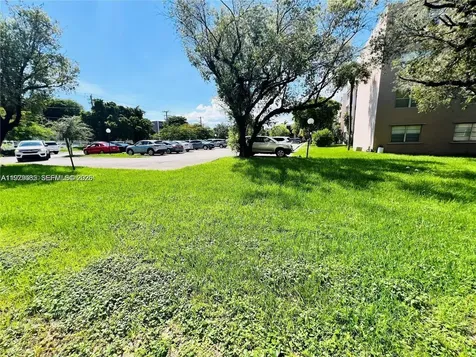 8405 NW 8th Street Miami FL 33126