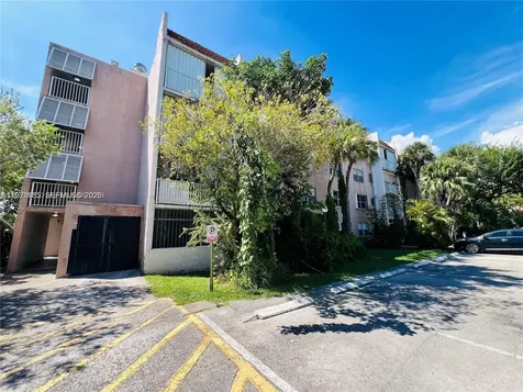 8405 NW 8th Street Miami FL 33126