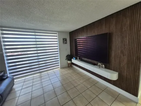 8405 NW 8th Street Miami FL 33126