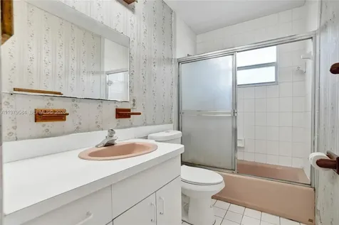 19830 SW 92nd Avenue Cutler Bay FL 33157