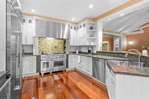 10225 Coral Creek Road Coral Gables FL 33156