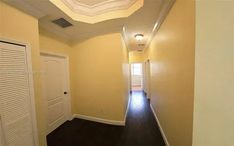 2864 SW 138th Path Miami FL 33175