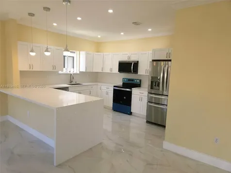 2864 SW 138th Path Miami FL 33175