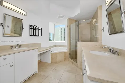 19400 Turnberry Way Aventura FL 33180