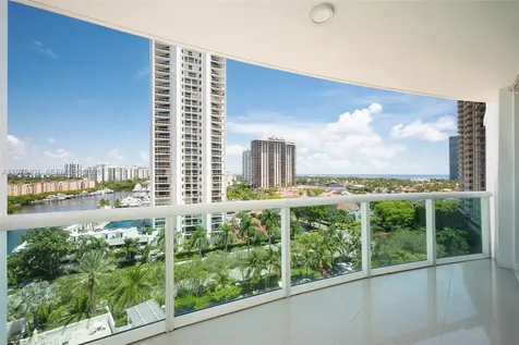 19400 Turnberry Way Aventura FL 33180