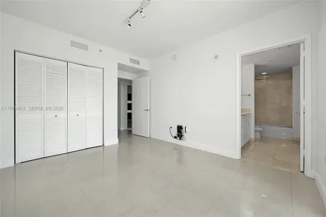 19400 Turnberry Way Aventura FL 33180