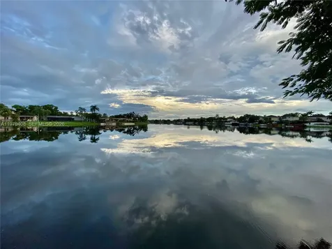 1305 NW 122nd Terrace Pembroke Pines FL 33026