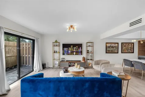 1305 NW 122nd Terrace Pembroke Pines FL 33026