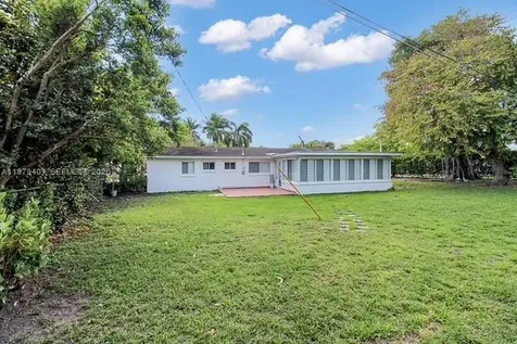 7325 SW 98th Court Miami FL 33173