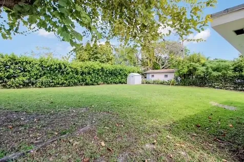 7325 SW 98th Court Miami FL 33173