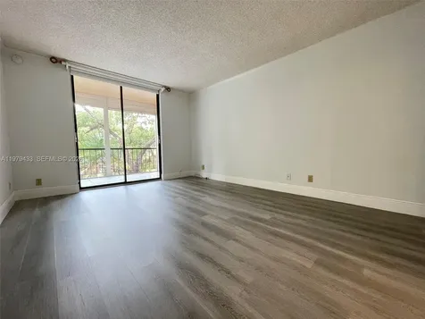 3800 N Hills Drive Hollywood FL 33021