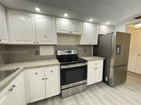 3800 N Hills Drive Hollywood FL 33021
