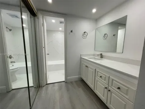 3800 N Hills Drive Hollywood FL 33021