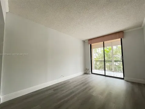 3800 N Hills Drive Hollywood FL 33021