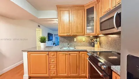 483 N Pine Island Road Plantation FL 33324