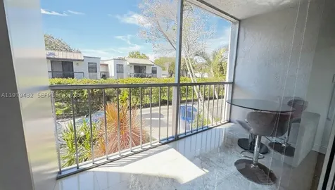 483 N Pine Island Road Plantation FL 33324