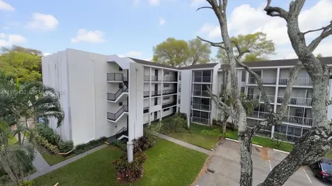 483 N Pine Island Road Plantation FL 33324