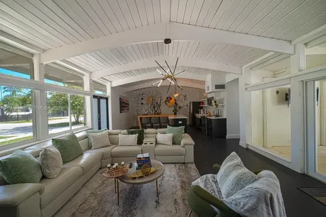 18800 Belmont Drive Cutler Bay FL 33157