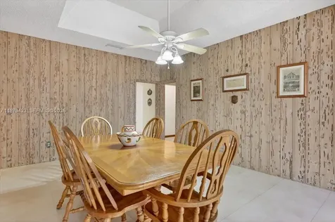 8261 SW 186th Street Cutler Bay FL 33157