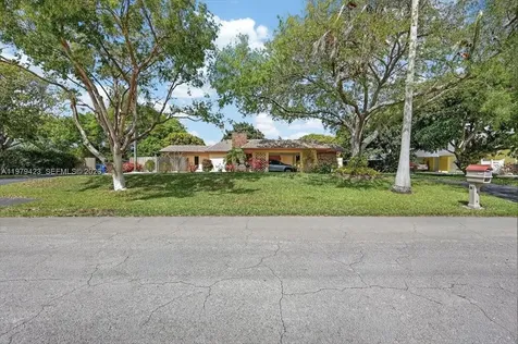8261 SW 186th Street Cutler Bay FL 33157