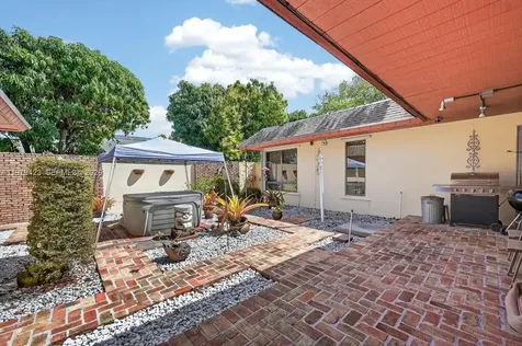 8261 SW 186th Street Cutler Bay FL 33157