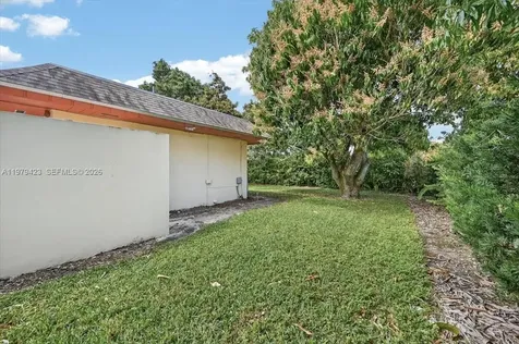 8261 SW 186th Street Cutler Bay FL 33157