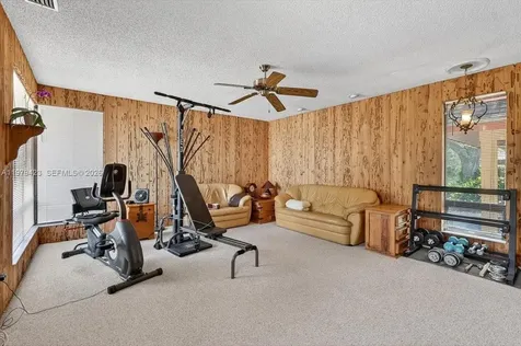8261 SW 186th Street Cutler Bay FL 33157