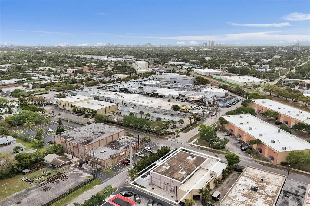 1143 NE 7th Avenue Fort Lauderdale FL 33304