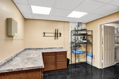 1143 NE 7th Avenue Fort Lauderdale FL 33304