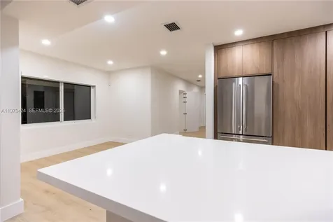 6070 SW 42nd Street Miami FL 33155
