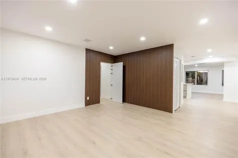 6070 SW 42nd Street Miami FL 33155
