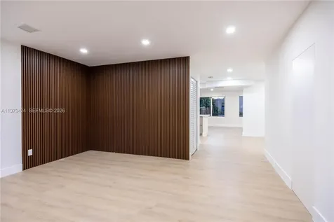 6070 SW 42nd Street Miami FL 33155