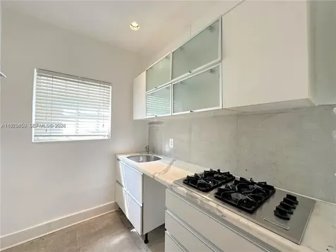 840 10th Street Miami Beach FL 33139