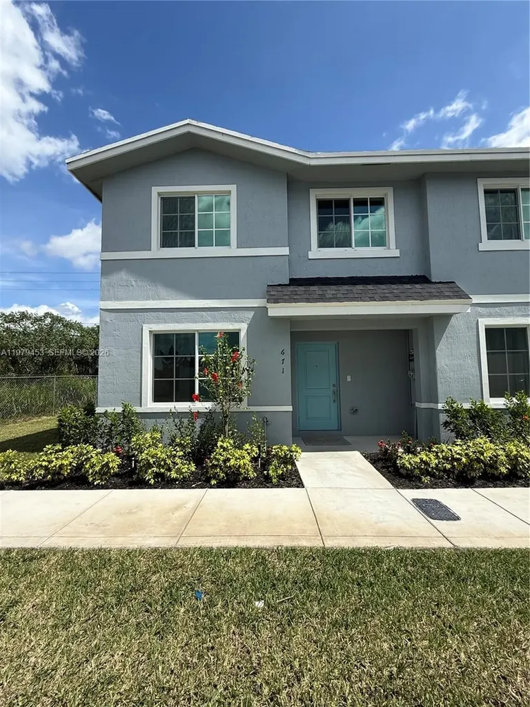 671 NW 10th Court Florida City FL 33034