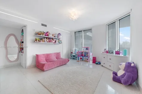 5801 Collins Avenue Miami Beach FL 33140