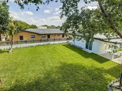 1335 NE 5th Avenue Fort Lauderdale FL 33304