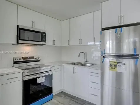 1335 NE 5th Avenue Fort Lauderdale FL 33304