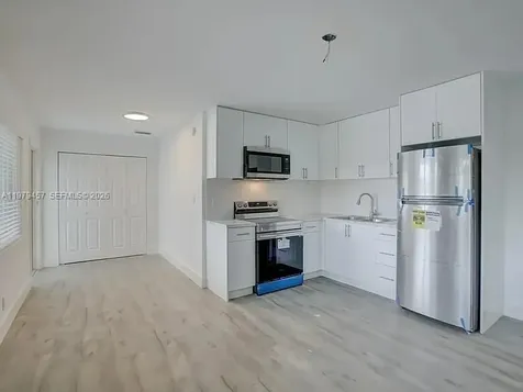 1335 NE 5th Avenue Fort Lauderdale FL 33304