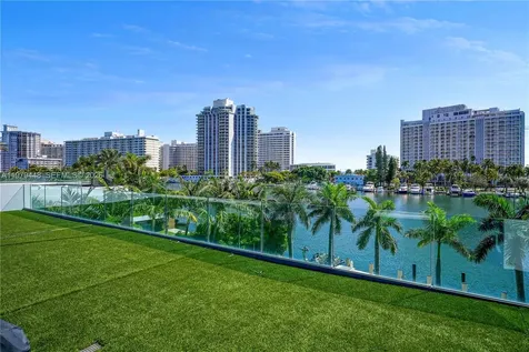 5501 Pine Tree Drive Miami Beach FL 33140