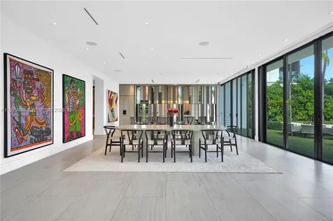 5501 Pine Tree Drive Miami Beach FL 33140
