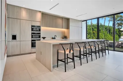 5501 Pine Tree Drive Miami Beach FL 33140