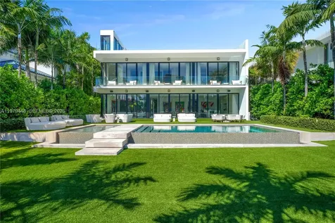 5501 Pine Tree Drive Miami Beach FL 33140