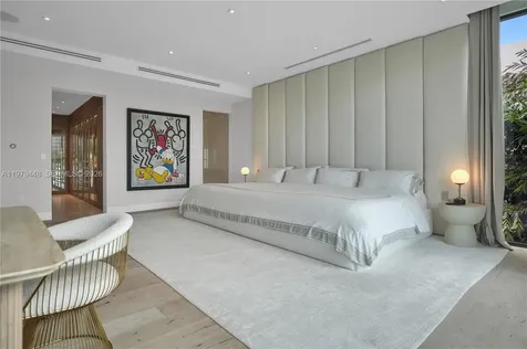 5501 Pine Tree Drive Miami Beach FL 33140