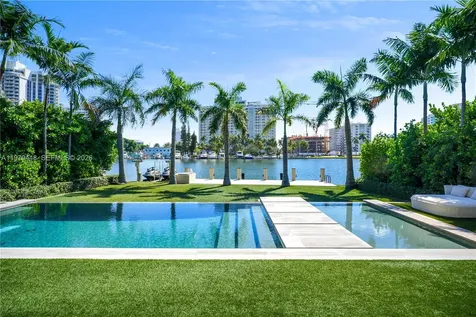 5501 Pine Tree Drive Miami Beach FL 33140
