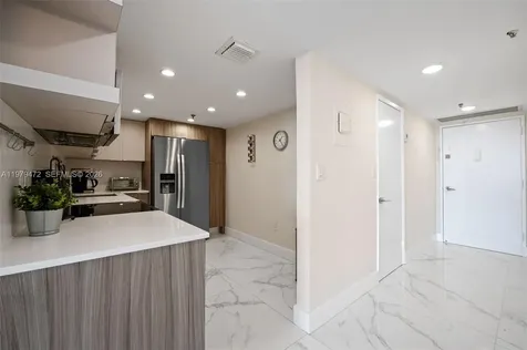 20505 E Country Club Drive Aventura FL 33180
