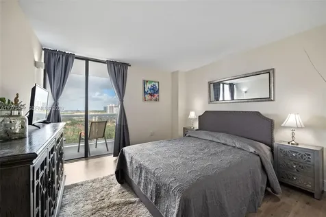 20505 E Country Club Drive Aventura FL 33180